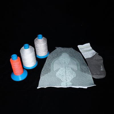 0.20mm Ricamo di filati riflettenti Poliestere Personalizza il colore