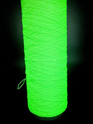 450D Glow In The Dark Filati da maglia poliestere per tessere maglioni