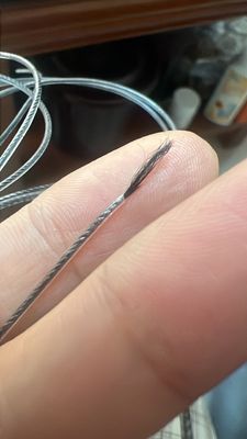 TPU Rivestimento di filati TPU Rivestito di filati ad fusione a caldo Adesivi TPU Filamento di filati Filati a cera